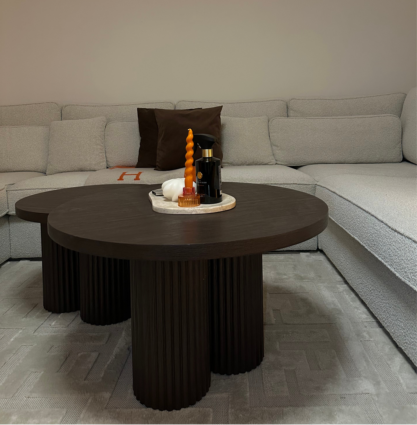 (Pre-order) Salontafel Kwatri – Japandi Design met Walnoot Hout